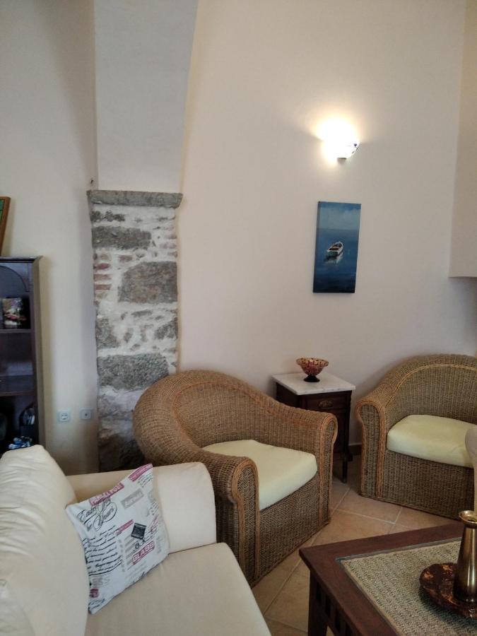 Apartment Gialos Сими Екстериор снимка