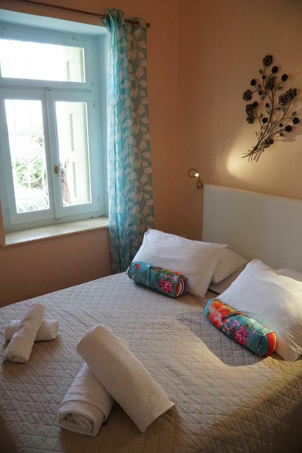 Apartment Gialos Сими Екстериор снимка