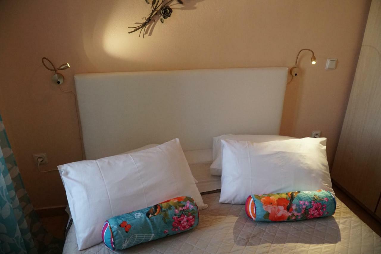 Apartment Gialos Сими Екстериор снимка